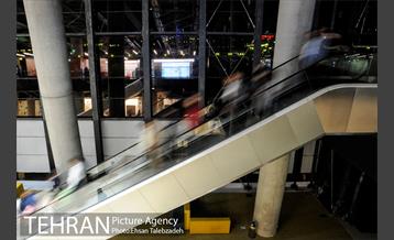 شبگردی اصحاب رسانه در باغ کتاب تهران 21