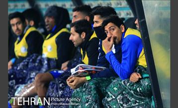 دیدار تیم‌های فوتبال استقلال - پدیده مشهد 19