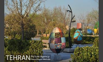 برج میلاد میزبان لاله های بهاری و تخم مرغ های رنگی 10