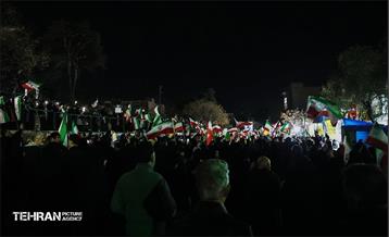 عزاداری هفتمین شب شهادت رهبر انقلاب در میدان دوم نازی آباد 9
