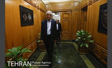 اولین جلسه محمد علی افشانی در دفتر شهردار تهران 6