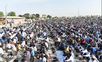 اقامه نماز عید فطر افغانستانی های اهل تسنن مقیم تهران 8