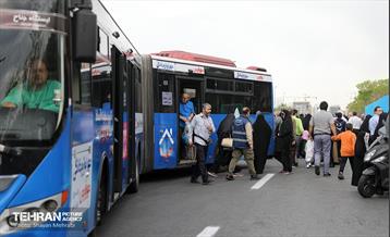خدمات‌رسانی شهرداری تهران در نماز عید فطر مصلی تهران 26