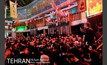 آیین نخل گردانی در تکیه های شمیران 9