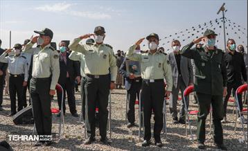 مراسم تشییع و خاکسپاری دوشهید گمنام دفاع مقدس در دریاچه چیتگر 42