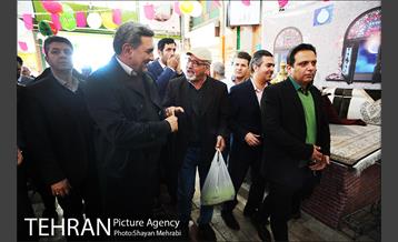 بازدید شهردار تهران از بازار میوه و تره بار جلال آل احمد 18