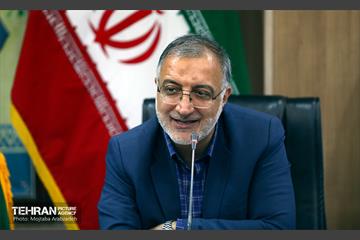 دیدار شهردار تهران با نخبگان منطقه 13