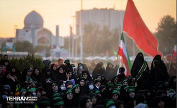 اجتماع امام حسنی ها در میدان آزادی 12