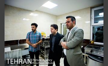 شهردار شب پوریا سوری، سرپرست مرکز ارتباطات شهرداری 25