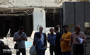بازدید اصحاب رسانه از بازسازی ساختمان‌های آسیب‌دیده جنگ 12 روزه 25