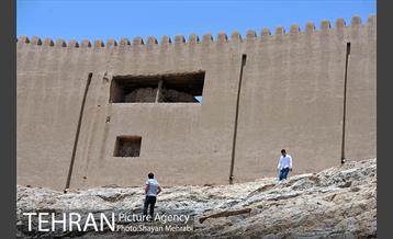 جاری‌ شدن آب در چشمه‌علی 44