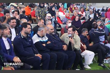 همایش بزرگ پیاده روی خانوادگی در بوستان جوانمردان 12