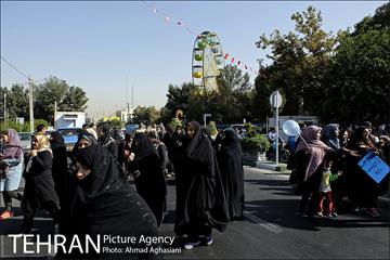 پیاده روی خانوادگی نازی آبادی ها 14