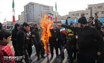 راهپیمایی ۲۲ بهمن در تهران -۲ 9