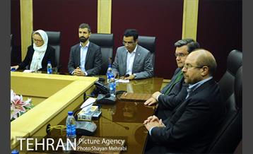 حضور شهردار مونترال در برج میلاد برای امضاء تفاهم نامه با شهرداری تهران 11