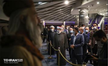 بازدید مهمانان سی و پنجمین کنفرانس بین‌المللی وحدت اسلامی از برج میلاد 17