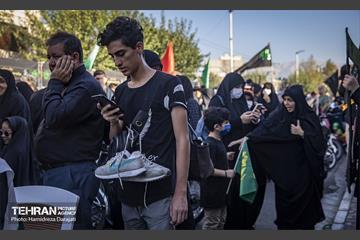 نجات اهل عالم با حسین است  18