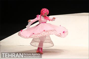 نمایش خسیس‎ 5
