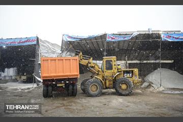 عملیات برف‌روبی در پایتخت 24