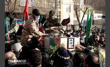 مراسم تشییع پیکر شهید سید مرتضى قدیرى در منطقه 10