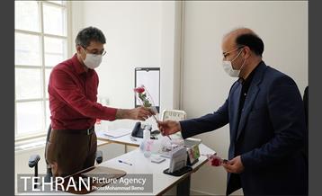 بازدید شهردار منطقه شش از بیمارستان فیروزگر و شرکت شهر سالم 7