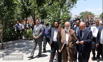 افتتاح بوستان شهدای خدمت و ۲۱۰ پروژه منطقه ۱۰ 16