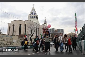 جشن نیمه‌شعبان در میدان ولی‌عصر (عج) - 3 28