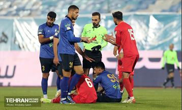 دیدار تیم های فوتبال استقلال تهران و فولاد خوزستان 37