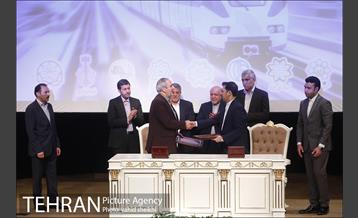 مراسم انعقاد قرارداد ریلی درون شهری 30