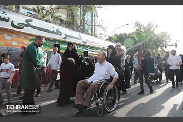 خدمت رسانی مواکب منطقه۱۶ به نمازگزاران عید سعید فطر 21