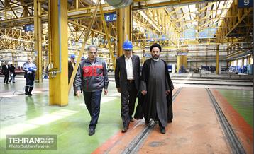 بازدید اعضای شورای اسلامی شهر تهران از شرکت واگن‌سازی تهران 9