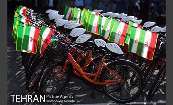 طرح اعطای دوچرخه شهری توسط شهردار تهران به دانش آموزان 27