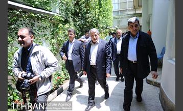 تجدید بیعت شهردار و مدیران شهری با آرمان های حضرت امام خمینی(ره) 49