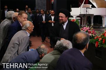 مراسم تجلیل از فعالیت های فرهنگی و هنری قالیباف 26