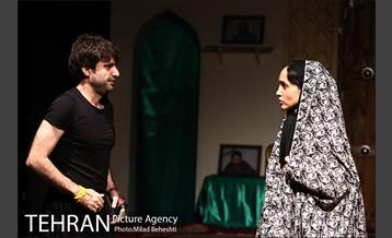 نمایش همسایه آقا‎ 7