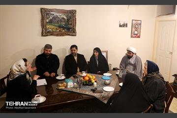 دیدار سخنگو شورای اسلامی شهر تهران با خانواده‌های شهدای ارامنه 4