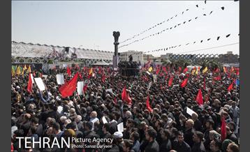 تشییع پیکر مطهر شهید محسن حججی 37