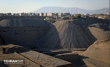 بازدید شهردار تهران از پروژه های خاکریزآب 12