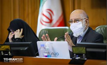 حضور شهردار تهران در چهلمین جلسه شورای اسلامی شهر 3