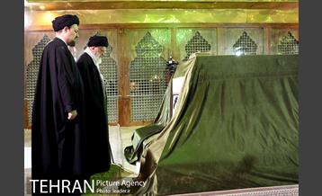 حضور رهبر انقلاب در مرقد مطهر امام راحل و گلزار شهدای بهشت زهرا 23