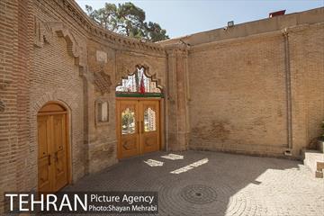تور عکاسی خانه اتحادیه 35