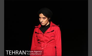 نمایش آشغال مانده ها 2