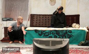 نمایش خاک سفید‎‎ 22