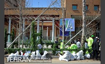 احیای درختان خیابان  ولیعصر( عج) با حضور شهردار تهران  49