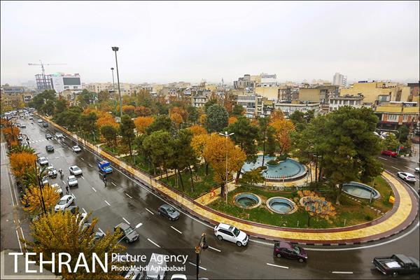 حال و هوای بارانی میدان هفت حوض  1
