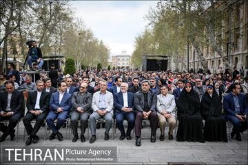 حضور شهردار تهران در جشن نوروزی میدان مشق 14