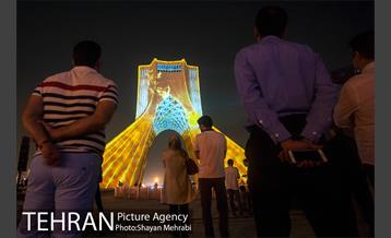 سمفونی نور سیمرغ صلح بر روی برج آزادی 17