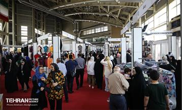 بیست و یکمین نمایشگاه زنان و تولید ملی 49