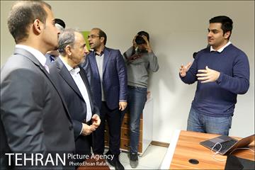 بازدید دکتر نجفی از مجتمع خدمات فناوری دانشگاه شریف‎ 15
