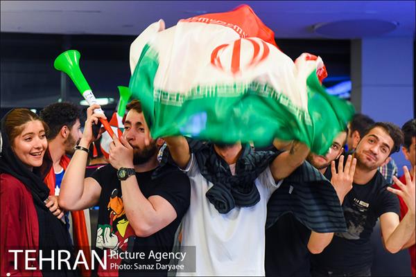 تماشای مسابقات جام جهانی فوتبال  5